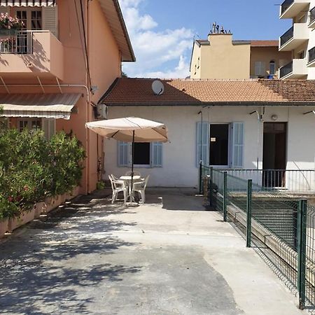 Calme Et Tranquillite Et Un Soupir Villa Menton Eksteriør billede