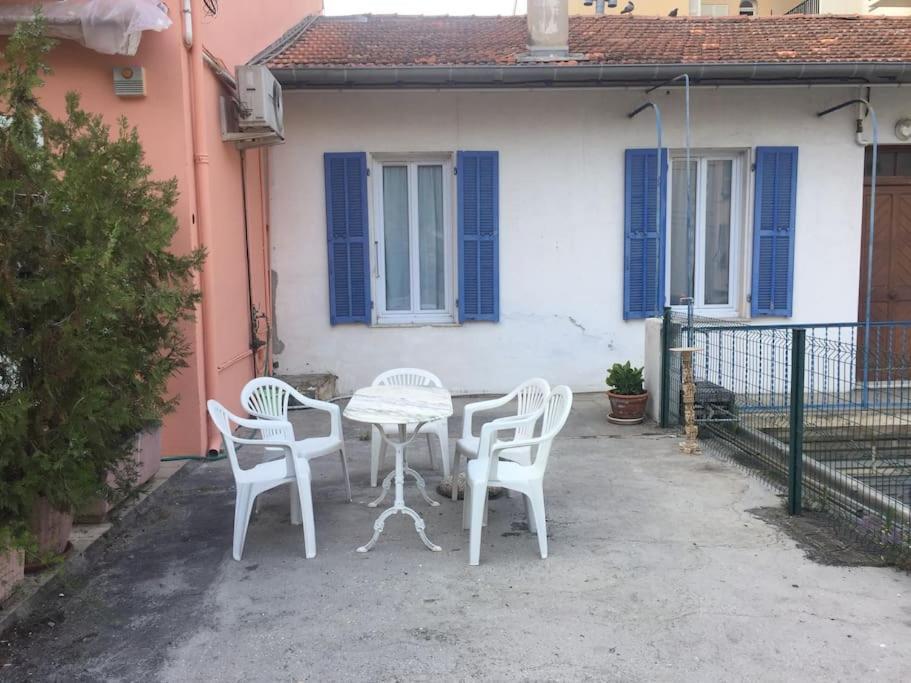 Calme Et Tranquillite Et Un Soupir Villa Menton Eksteriør billede